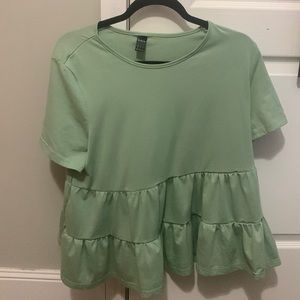 Green dress shirt for women size xl barely worn